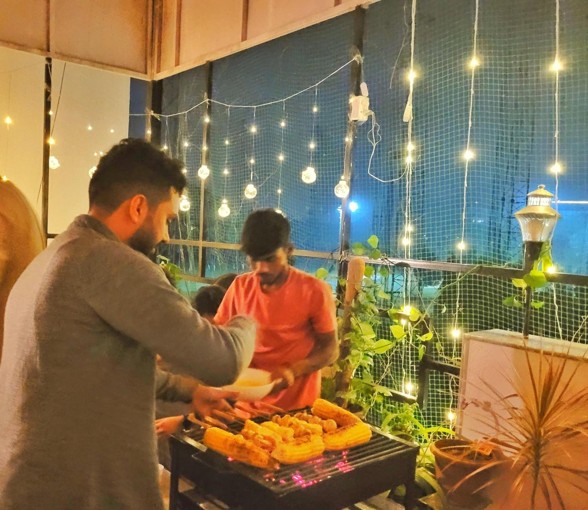 הוילה העיר בנגלור House Of 2 Tress Penthouse מראה חיצוני תמונה